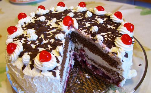 Топ-10 немецких продуктов-с рецептами: Schwarzwalder Kirschtorte