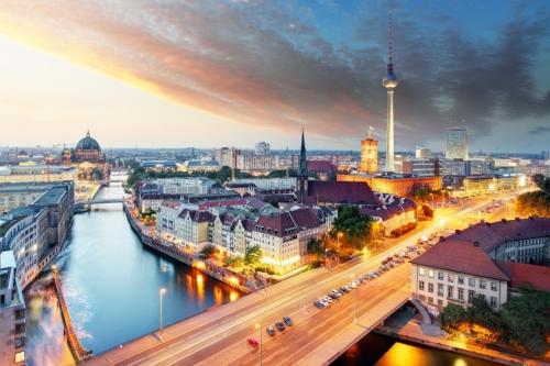 Берлин город закат башня Германия речной мост