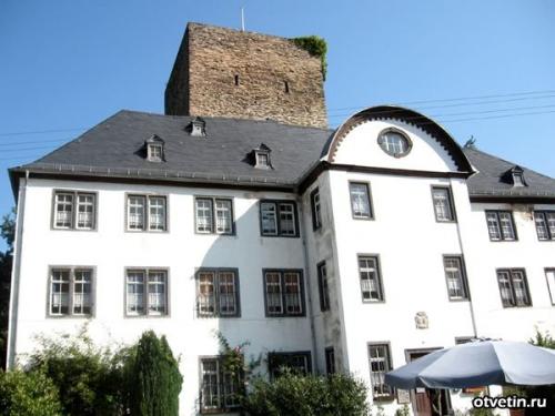 Замок Лангенау (Schloss Langenau)